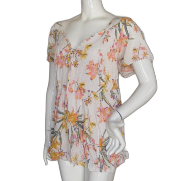 TORRID Top, 3/3X, Off-white/Pink Floral, Smocked, Lace front, Short sleeves - Picture 3 of 14